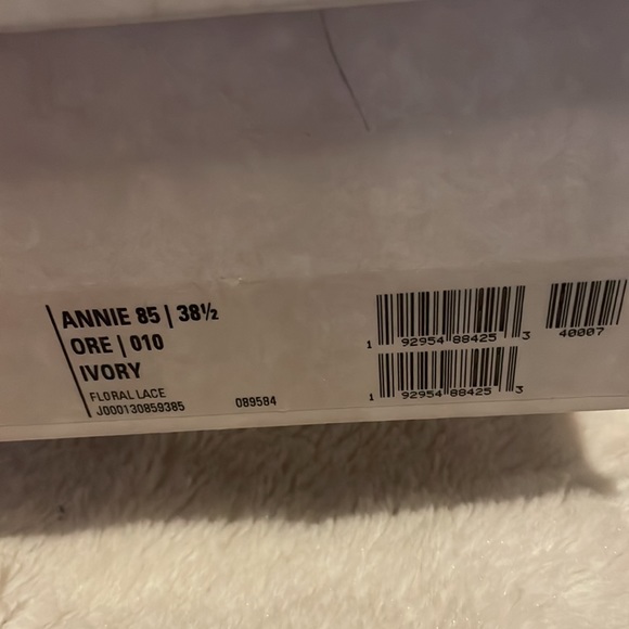 JIMMY CHOO
ANNIE WOMENS FLORAL LACE OPEN-TOE HEELS - Picture 6 of 11